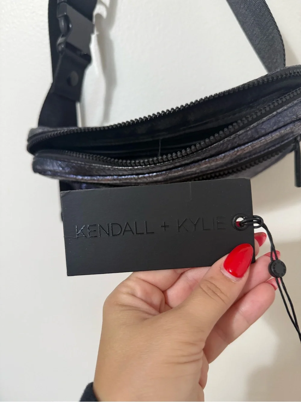 Kendall & Kylie Black Metallic Crossbody Bag